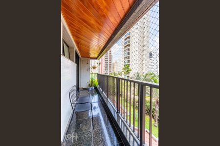 Apartamento à venda com 300m², 4 quartos e 4 vagas