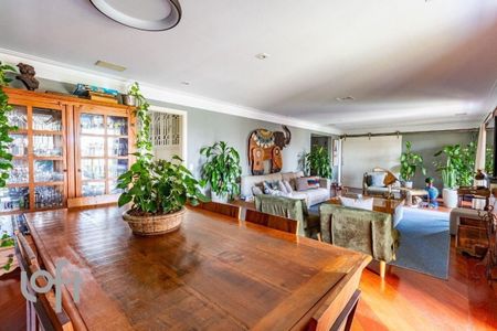 Apartamento à venda com 300m², 4 quartos e 4 vagas