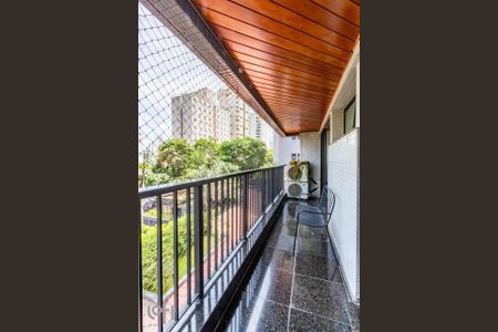 Apartamento à venda com 300m², 4 quartos e 4 vagas