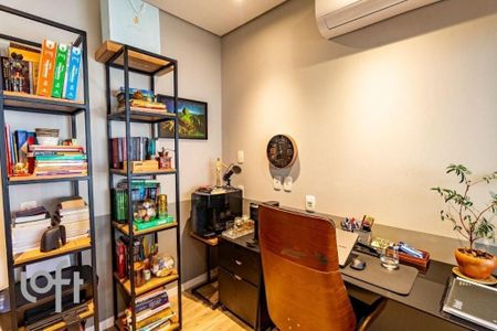 Apartamento à venda com 2 quartos, 74m² em Cerqueira César, São Paulo