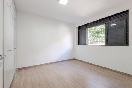 Apartamento à venda com 3 quartos, 240m² em Real Parque, São Paulo