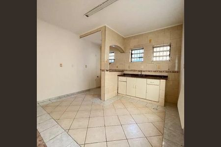 Casa à venda com 100m², 2 quartos e sem vaga