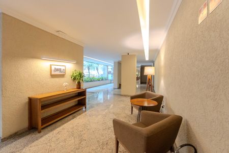 Apartamento à venda com 38m², 1 quarto e 1 vagaHall de entrada