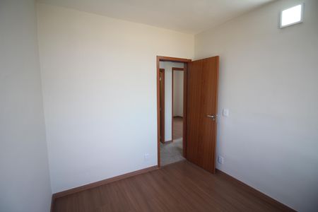 Quarto 1 de apartamento para alugar com 3 quartos, 60m² em Jardim Vera Cruz, Contagem