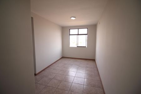 Sala de apartamento para alugar com 3 quartos, 60m² em Jardim Vera Cruz, Contagem