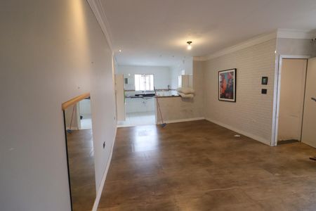 Sala de casa para alugar com 2 quartos, 110m² em Jaguaribe, Osasco