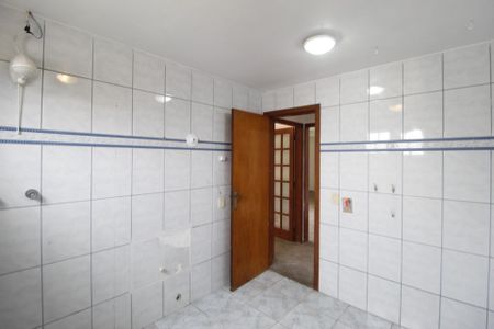 Casa à venda com 262m², 4 quartos e 4 vagasBanheiro 2