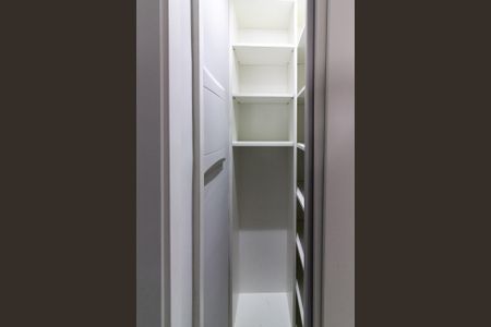 Apartamento à venda com 38m², 1 quarto e 1 vaga Apartamento à venda com 38m², 1 quarto e 1 vagaDespensa