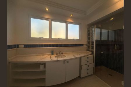 Casa de condomínio à venda com 474m², 4 quartos e 5 vagas Casa de condomínio à venda com 474m², 4 quartos e 5 vagasFoto 33