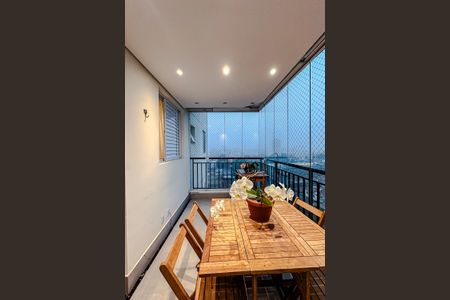 Apartamento à venda com 75m², 2 quartos e 2 vagas Apartamento à venda com 75m², 2 quartos e 2 vagasVaranda da Sala