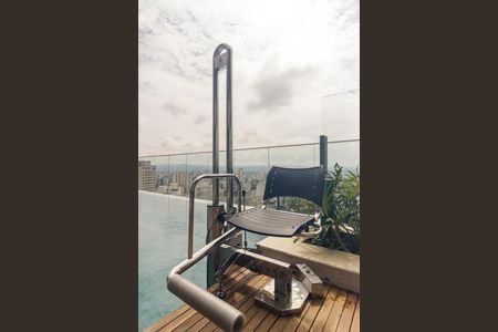 Studio para alugar com 31m², 1 quarto e sem vaga Studio para alugar com 31m², 1 quarto e sem vagaÁrea comum - Piscina