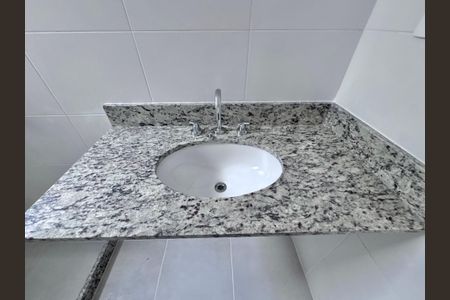 Apartamento à venda com 60m², 2 quartos e 1 vagaBanheiro Social