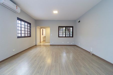 Sala de casa para alugar com 3 quartos, 250m² em Vila Cordeiro, São Paulo