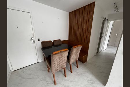 Sala de apartamento à venda com 2 quartos, 63m² em Barra da Tijuca, Rio de Janeiro