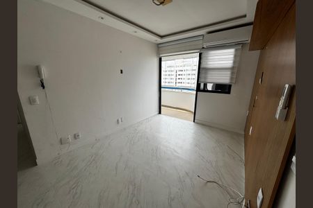 Sala de apartamento à venda com 2 quartos, 63m² em Barra da Tijuca, Rio de Janeiro