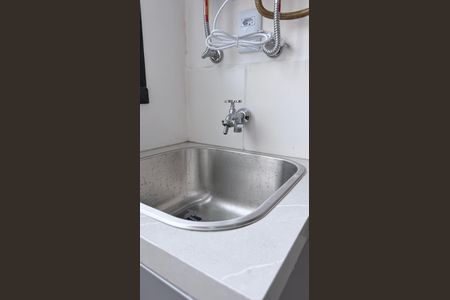 Apartamento para alugar com 40m², 2 quartos e 1 vaga Apartamento para alugar com 40m², 2 quartos e 1 vagaCozinha e Área de Serviço