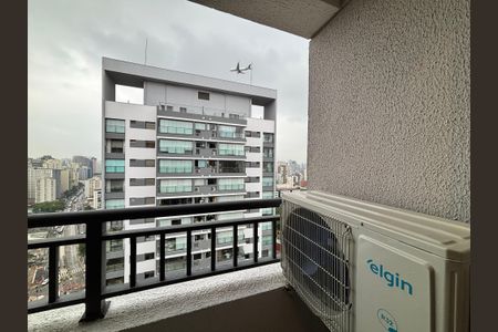 Varanda de kitnet/studio para alugar com 1 quarto, 30m² em Vila Nova Conceição, São Paulo