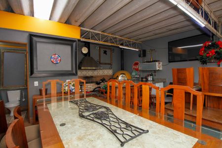 Casa para alugar com 180m², 3 quartos e 2 vagas Casa para alugar com 180m², 3 quartos e 2 vagasChurrasqueira