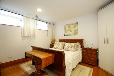 Casa para alugar com 180m², 3 quartos e 2 vagas Casa para alugar com 180m², 3 quartos e 2 vagasSuíte