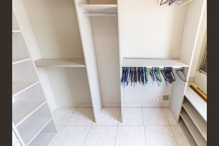 Apartamento à venda com 130m², 3 quartos e 1 vaga Apartamento à venda com 130m², 3 quartos e 1 vagaQuarto 2