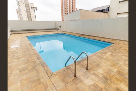 Apartamento à venda com 130m², 3 quartos e 1 vaga Apartamento à venda com 130m², 3 quartos e 1 vagaÁrea comum - Piscina