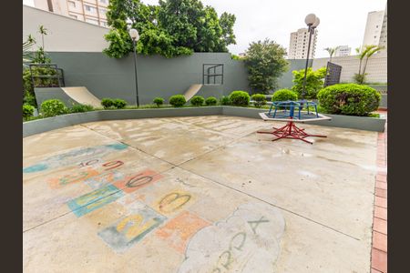 Apartamento à venda com 130m², 3 quartos e 1 vaga Apartamento à venda com 130m², 3 quartos e 1 vagaÁrea comum - Playground