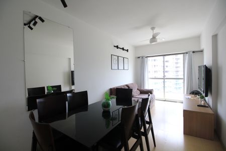 Sala de apartamento para alugar com 2 quartos, 64m² em Barra Olímpica, Rio de Janeiro