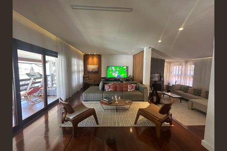 Casa à venda com 340m², 4 quartos e 4 vagas Casa à venda com 340m², 4 quartos e 4 vagasSala