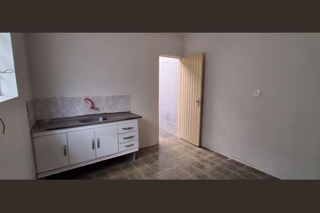 Casa à venda com 150m², 2 quartos e 2 vagas Casa à venda com 150m², 2 quartos e 2 vagasCozinha