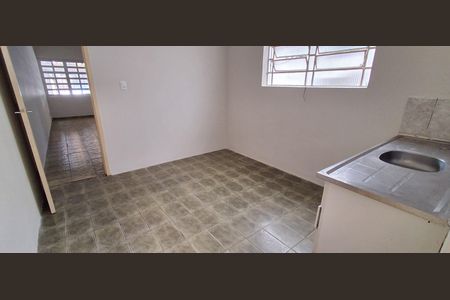 Casa à venda com 150m², 2 quartos e 2 vagas Casa à venda com 150m², 2 quartos e 2 vagasCozinha