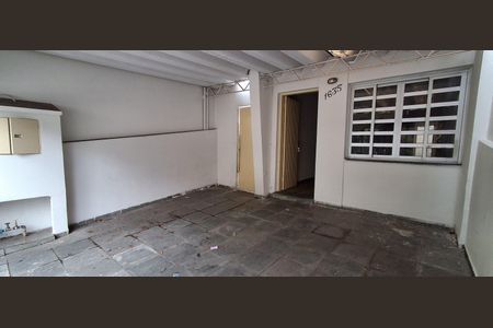 Casa à venda com 150m², 2 quartos e 2 vagas Casa à venda com 150m², 2 quartos e 2 vagasGaragem