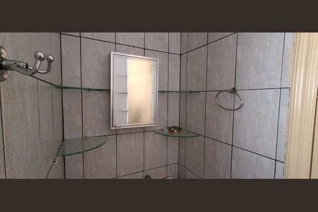 Casa à venda com 150m², 2 quartos e 2 vagas Casa à venda com 150m², 2 quartos e 2 vagasBanheiro Social