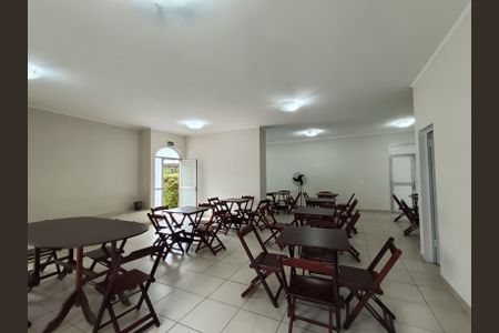 Apartamento à venda com 49m², 2 quartos e 1 vaga Apartamento à venda com 49m², 2 quartos e 1 vagaÁrea comum - Salão de festas