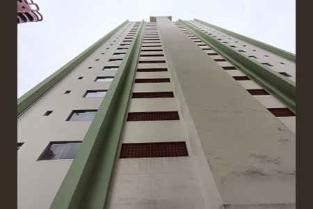 Apartamento à venda com 49m², 2 quartos e 1 vaga Apartamento à venda com 49m², 2 quartos e 1 vagaFachada
