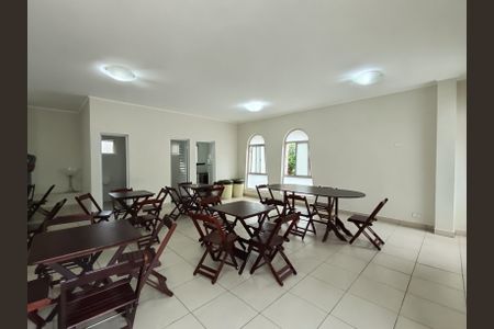 Apartamento à venda com 49m², 2 quartos e 1 vaga Apartamento à venda com 49m², 2 quartos e 1 vagaÁrea comum - Salão de festas