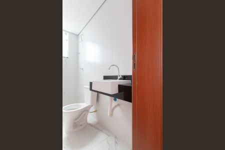 Apartamento à venda com 50m², 2 quartos e 2 vagas Apartamento à venda com 50m², 2 quartos e 2 vagasBanheiro da Suíte