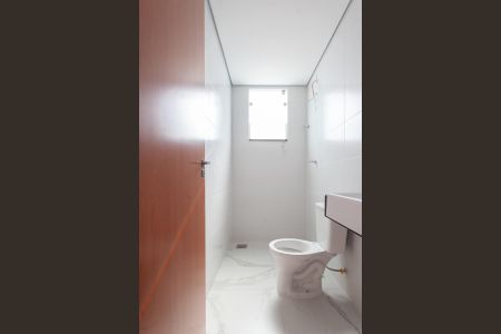 Apartamento à venda com 50m², 2 quartos e 2 vagas Apartamento à venda com 50m², 2 quartos e 2 vagasBanheiro da Suíte