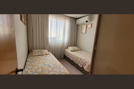 Sala de apartamento à venda com 3 quartos, 60m² em Planalto, Belo Horizonte