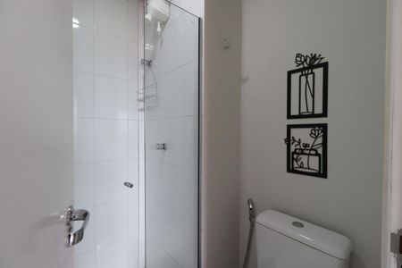 Banheiro de kitnet/studio para alugar com 1 quarto, 22m² em Iguatemi, Ribeirão Preto