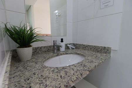Banheiro de kitnet/studio para alugar com 1 quarto, 22m² em Iguatemi, Ribeirão Preto