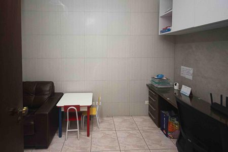 Casa à venda com 400m², 3 quartos e 2 vagas Casa à venda com 400m², 3 quartos e 2 vagasEscritório