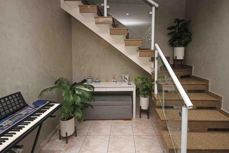 Casa à venda com 400m², 3 quartos e 2 vagas Casa à venda com 400m², 3 quartos e 2 vagasSala