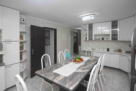 Casa à venda com 400m², 3 quartos e 2 vagas Casa à venda com 400m², 3 quartos e 2 vagasCozinha