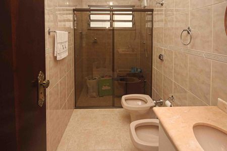 Casa à venda com 400m², 3 quartos e 2 vagas Casa à venda com 400m², 3 quartos e 2 vagasBanheiro Social 1