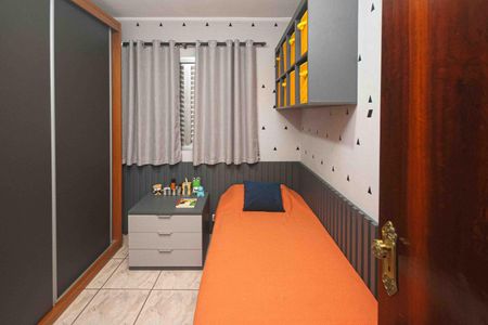 Casa à venda com 400m², 3 quartos e 2 vagas Casa à venda com 400m², 3 quartos e 2 vagasQuarto 1