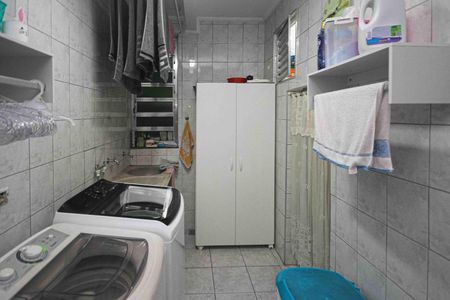 Casa à venda com 400m², 3 quartos e 2 vagas Casa à venda com 400m², 3 quartos e 2 vagasLavanderia