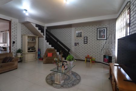 Casa à venda com 345m², 4 quartos e 5 vagasSala 1