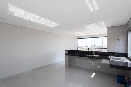 Casa à venda com 255m², 4 quartos e 2 vagas Casa à venda com 255m², 4 quartos e 2 vagasCozinha