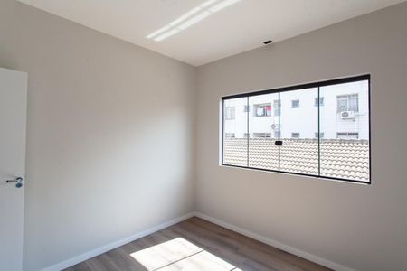 Casa à venda com 255m², 4 quartos e 2 vagas Casa à venda com 255m², 4 quartos e 2 vagasQuarto 2