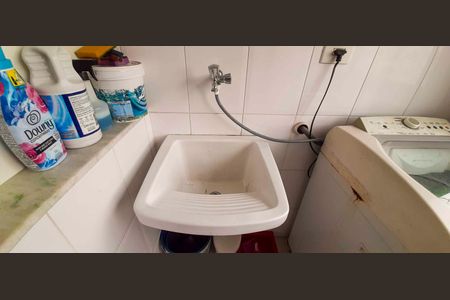 Apartamento à venda com 64m², 2 quartos e 1 vaga Apartamento à venda com 64m², 2 quartos e 1 vagaÁrea de Serviço